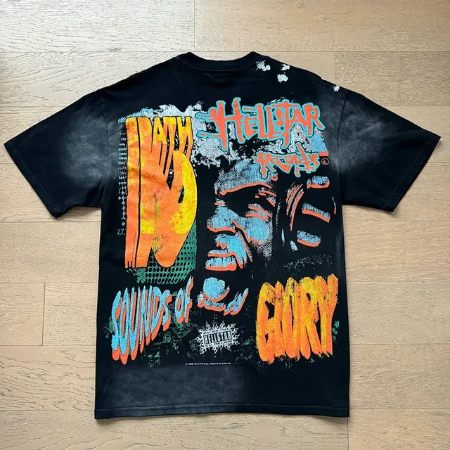Camiseta Hellstar gráfica oversized distressed 10