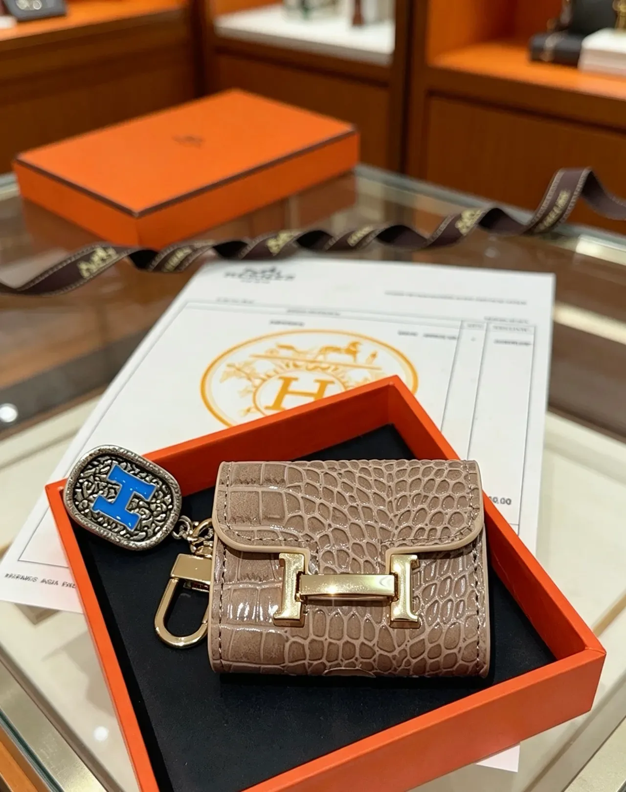 Hermès Beige Cuir estampé crocodile H-Turnlock doré Porte-monnaie 5
