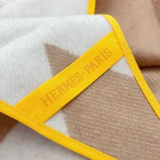 Hermès Beige Yellow Woven Grosgrain Border Geometric Pattern 围巾