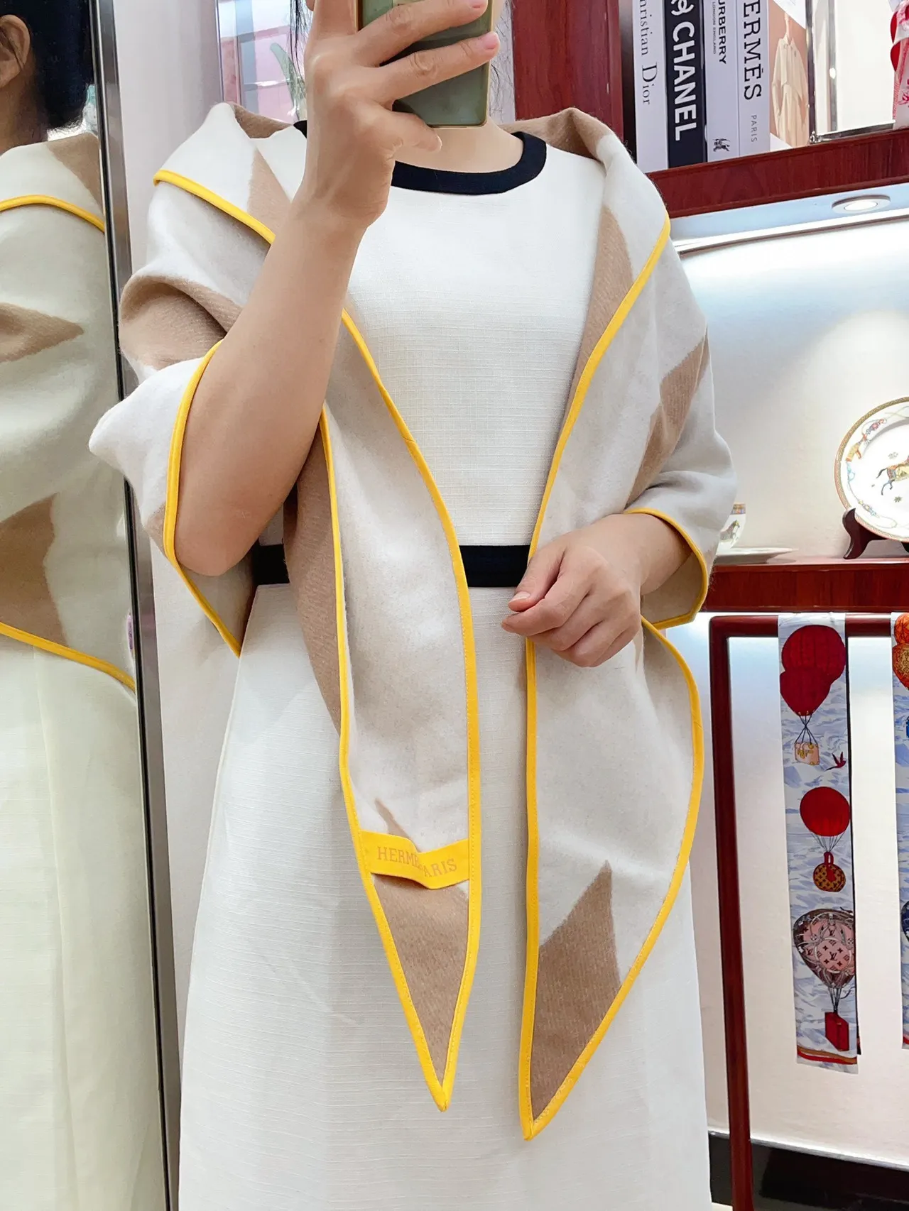 Hermès Beige Yellow Woven Grosgrain Border Geometric Pattern 围巾 2