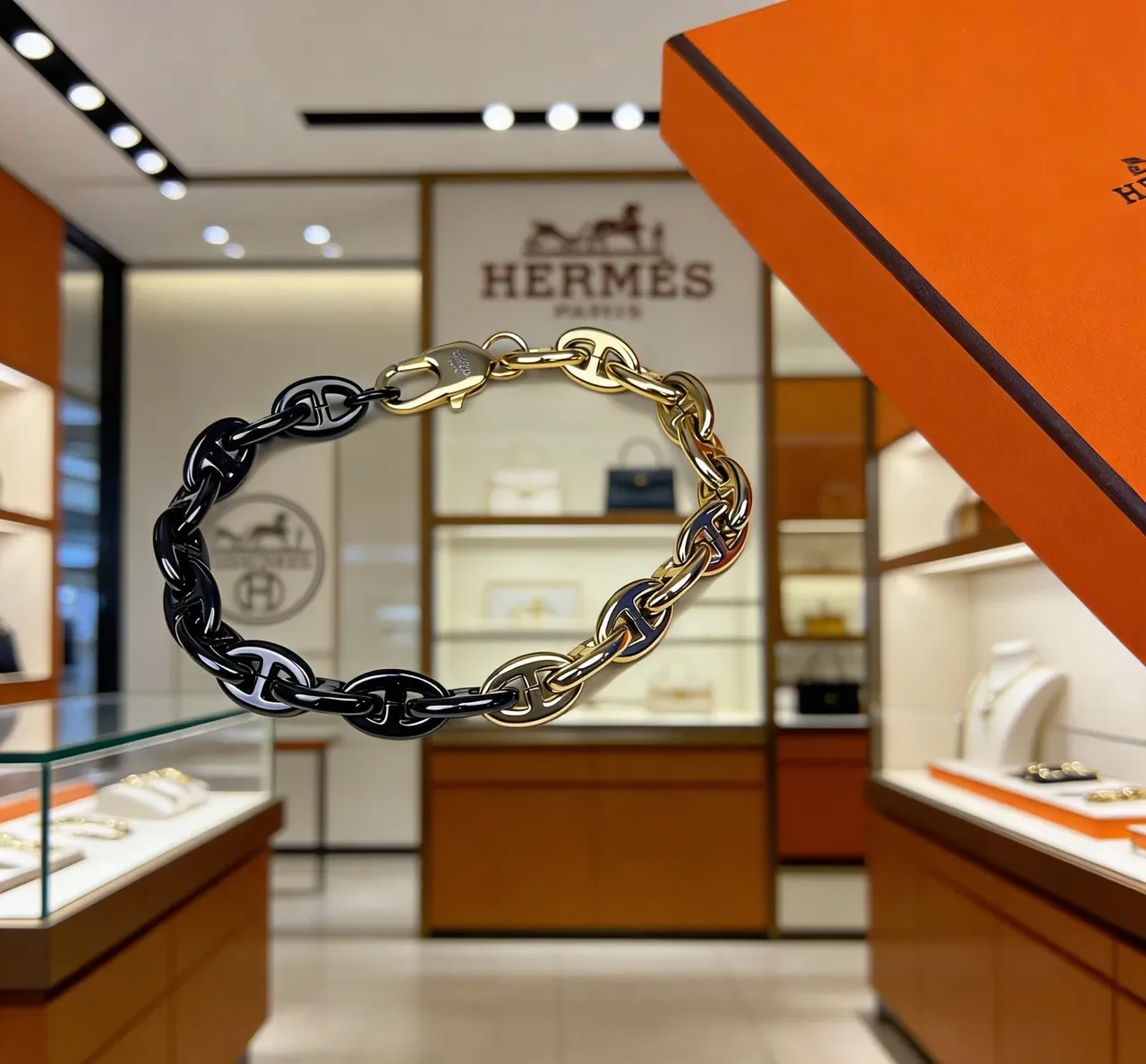 Hermès Chaine d'Ancre Black and Gold Link Bracelet 5