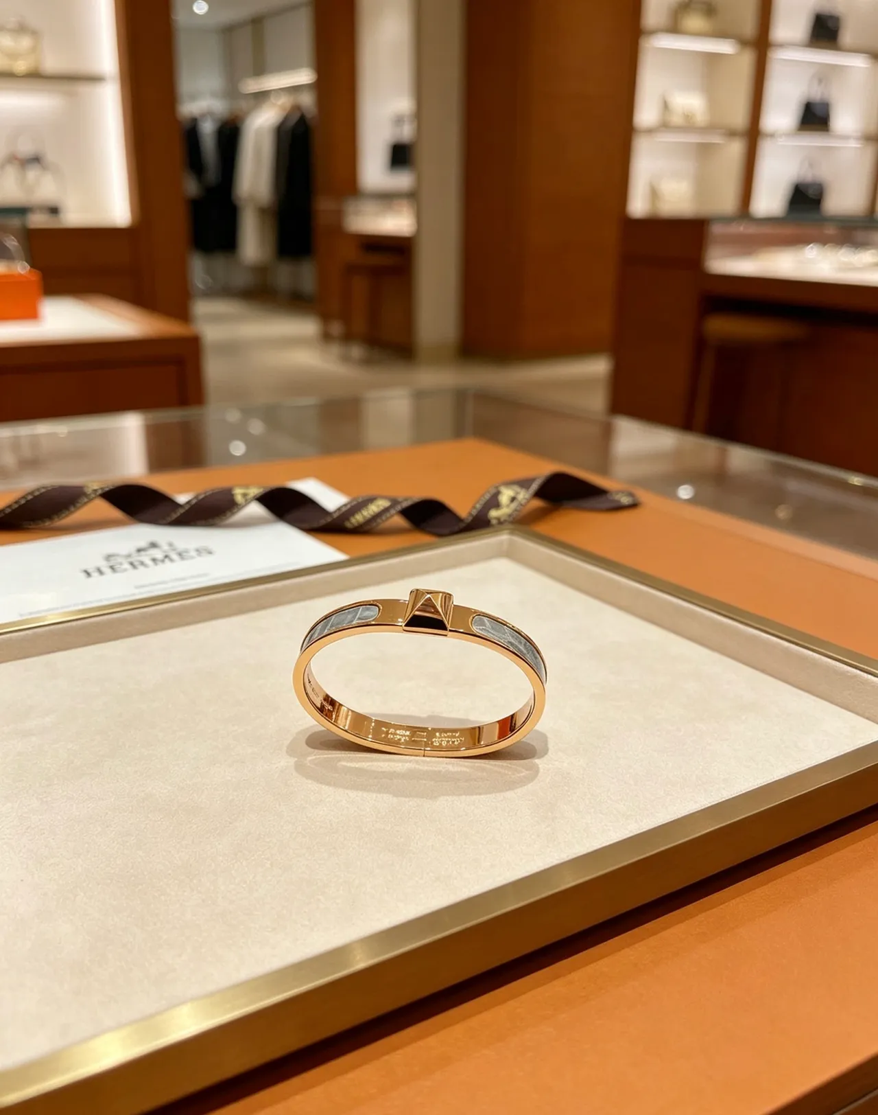 Hermès Clic H Dourado e Inlay de Couro de Jacaré Pulseira 5