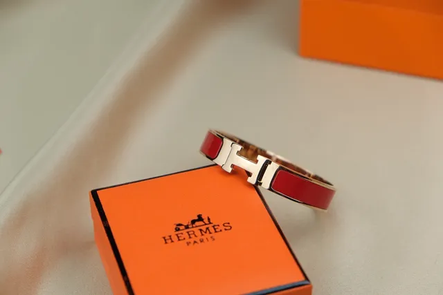 Hermès Clic H Red Enamel Gold-Tone Rigid Bracelet 8