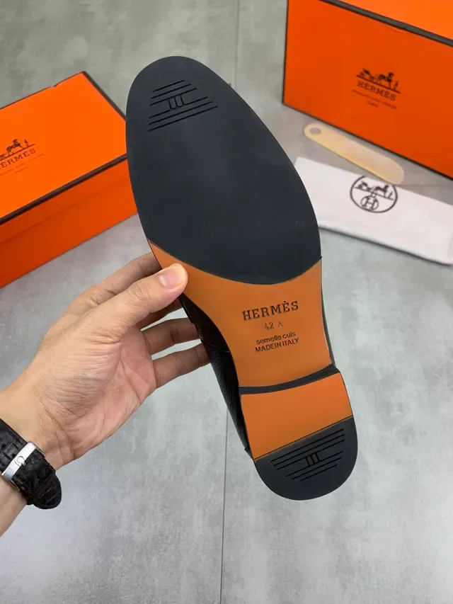 Hermès Constance Loafer Preto Couro Granulado H-Buckle Loafer 2