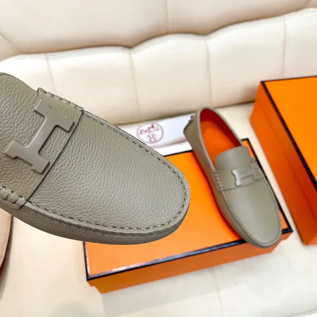 Hermès Oran Beige Orange Pebbled Leather H-Buckle Hardware Loafer 3
