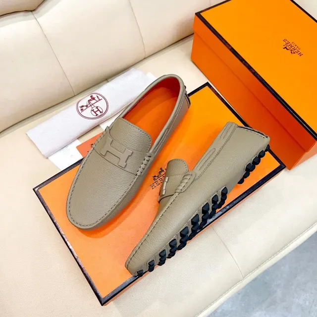Hermès Oran Beige Orange Pebbled Leather H-Buckle Hardware Loafer 9