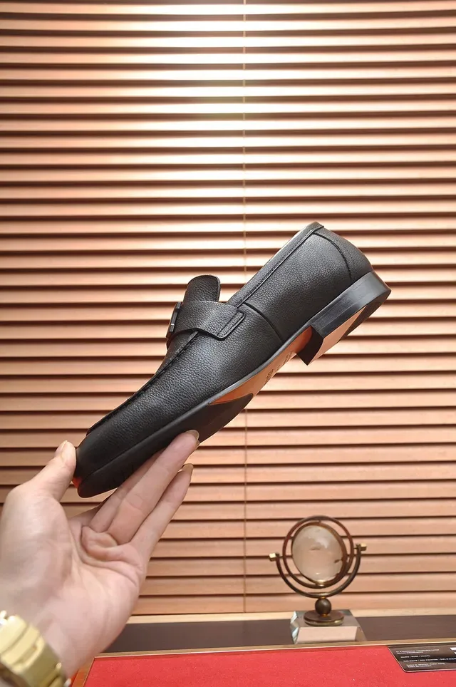 Hermès Oran Cuir Noir Pebbled H-Buckle Loafers 5