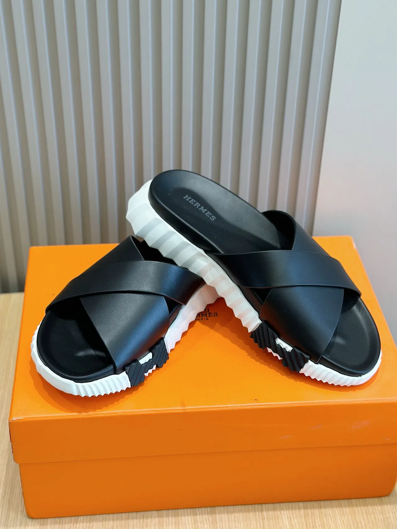 Hermès Oran Black White Cross-Strap Platform Sole Slippers 8