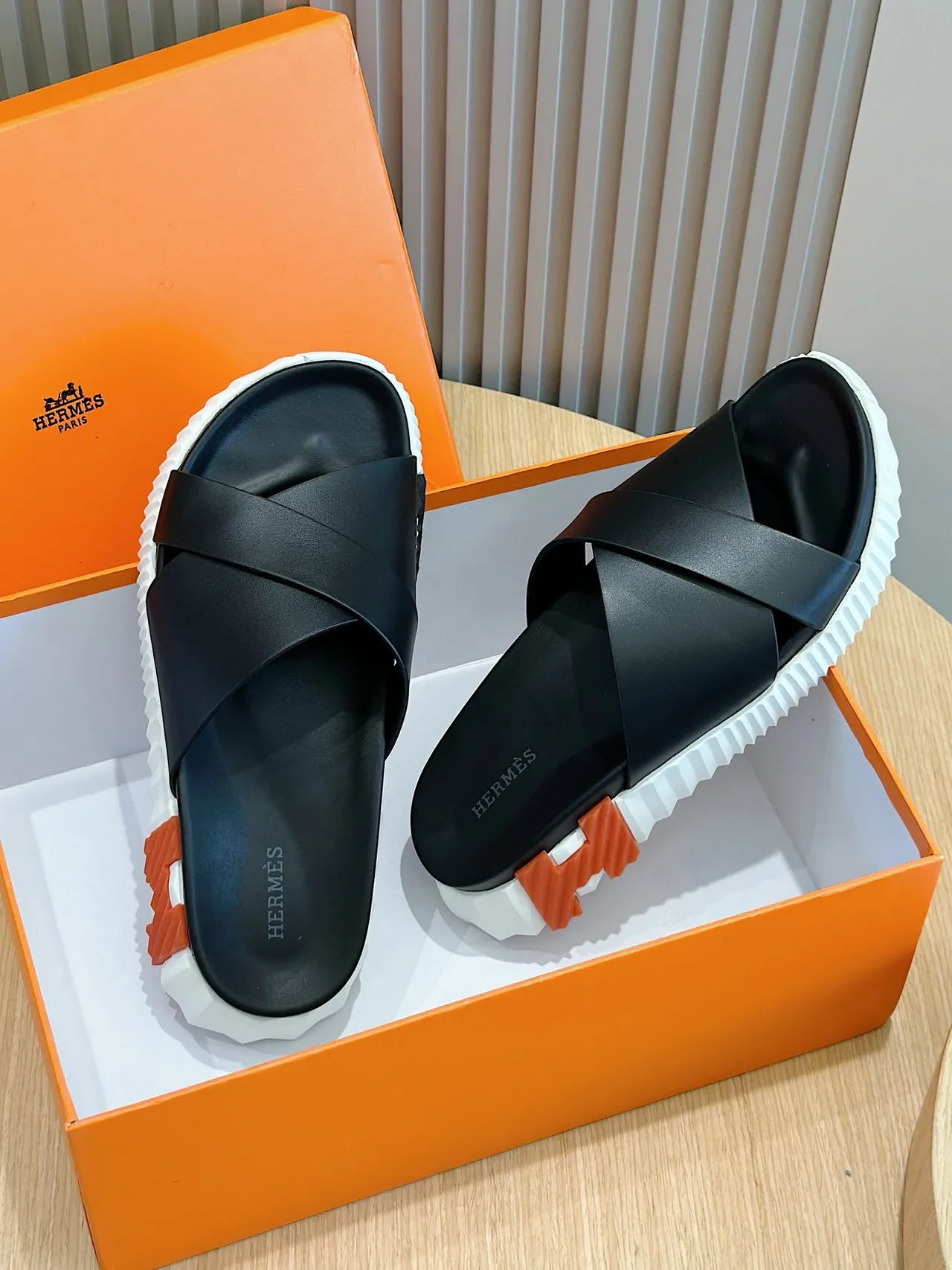 Hermès Oran Black White Cross-Strap Platform Sole Slippers 10