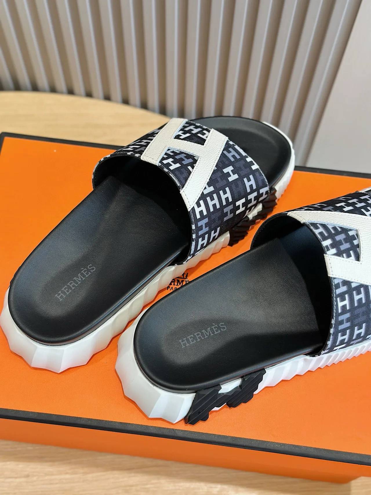 Hermès Oran Black White Monogrammed Strap Oversized H Logo Slippers 6