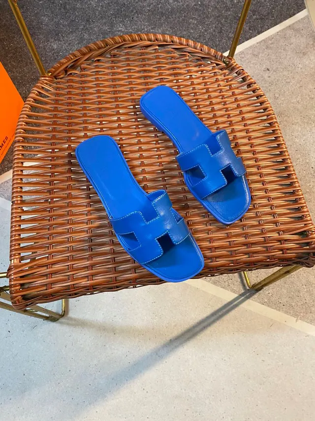 Hermès Oran Blue H-Strap Slippers 4