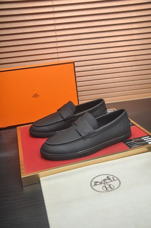 Hermès Oran Loafer Cuir Pebbled Noir à Enfiler 3