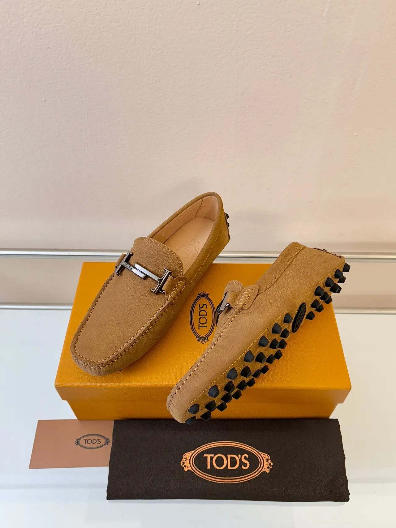Hermès Oran Loafer Tan Pebbled Leather H-Bar Hardware Loafer 2