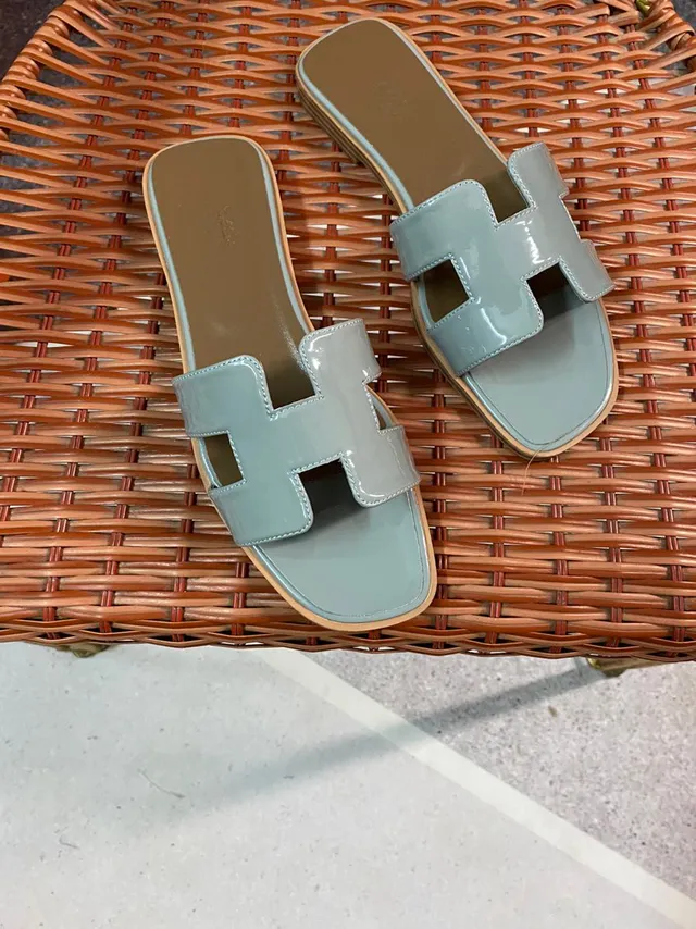 Hermès Oran Slide Pale Mint Patent Leather Slippers 3