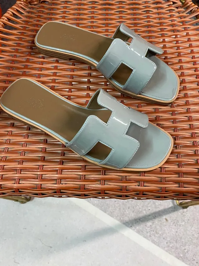 Hermès Oran Slide Pale Mint Patent Leather Slippers 5