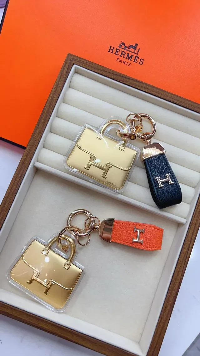 Hermès Orange Black Leather Strap Gold-Tone Metal 'H' Logo Handbag 5
