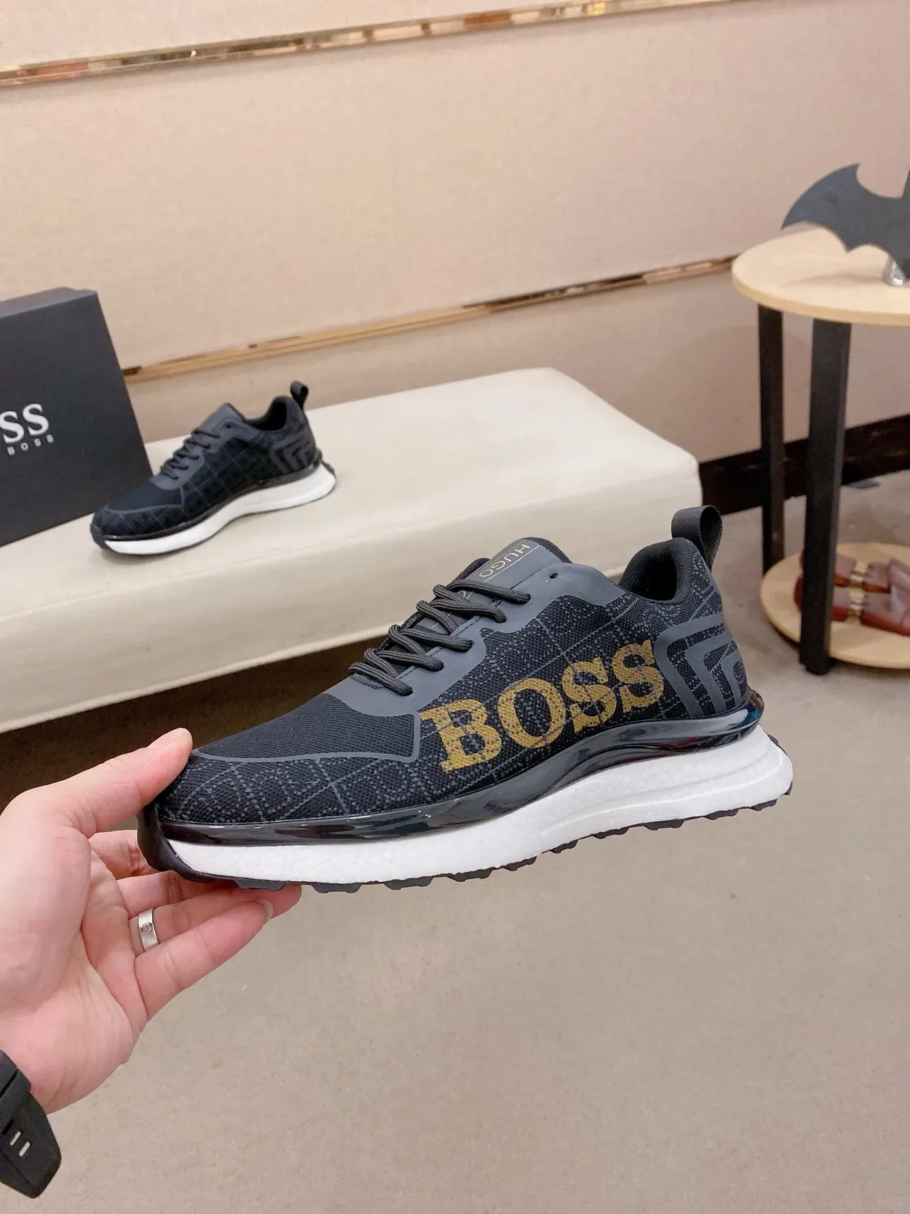 Hugo Boss Chaussures Lifestyle Noir et Or avec Upper en Knit et Logo Bold 3