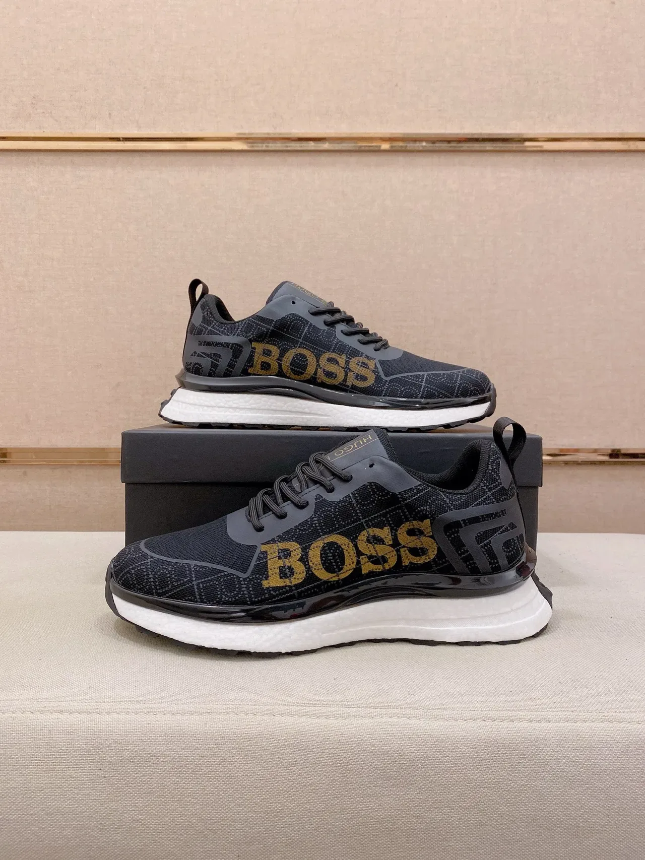 Hugo Boss Chaussures Lifestyle Noir et Or avec Upper en Knit et Logo Bold 7