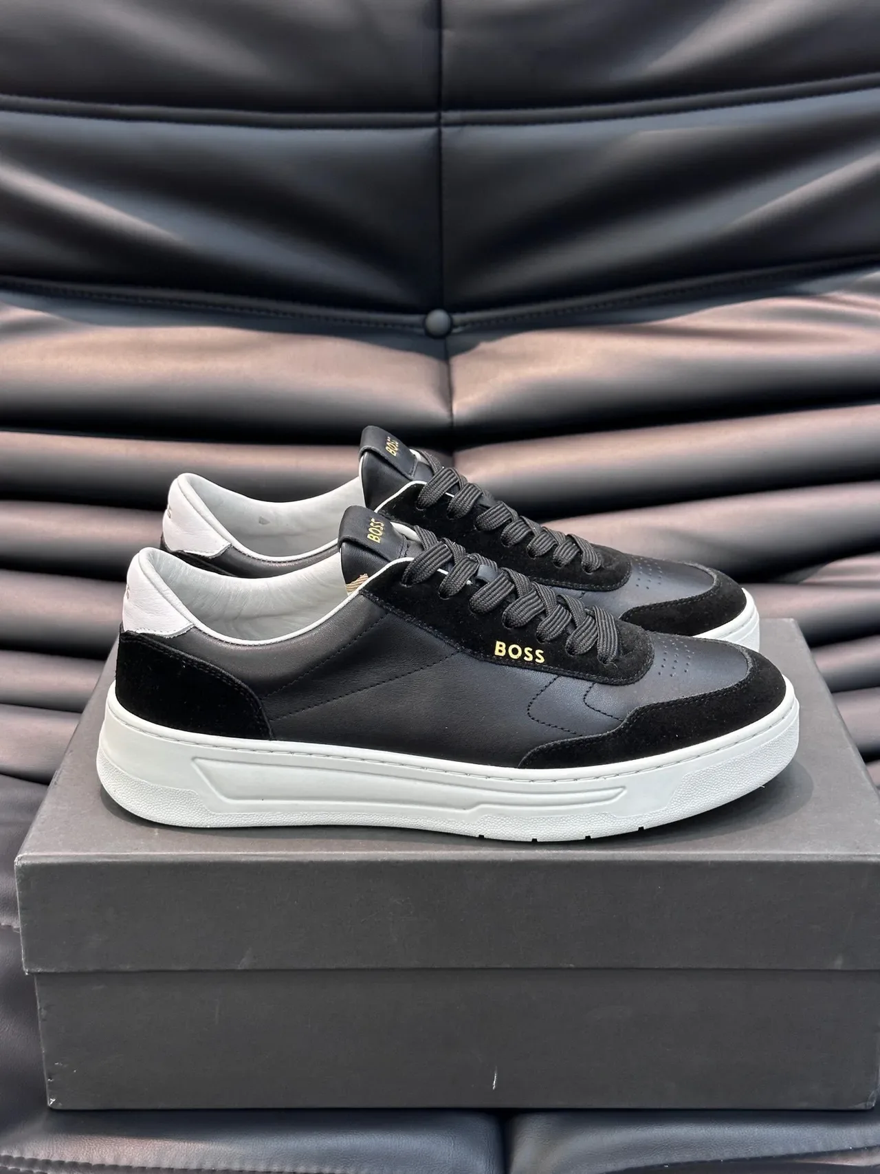 Hugo Boss Chaussures Lifestyle Noir Blanc Low-Top Matériau Mixte 6