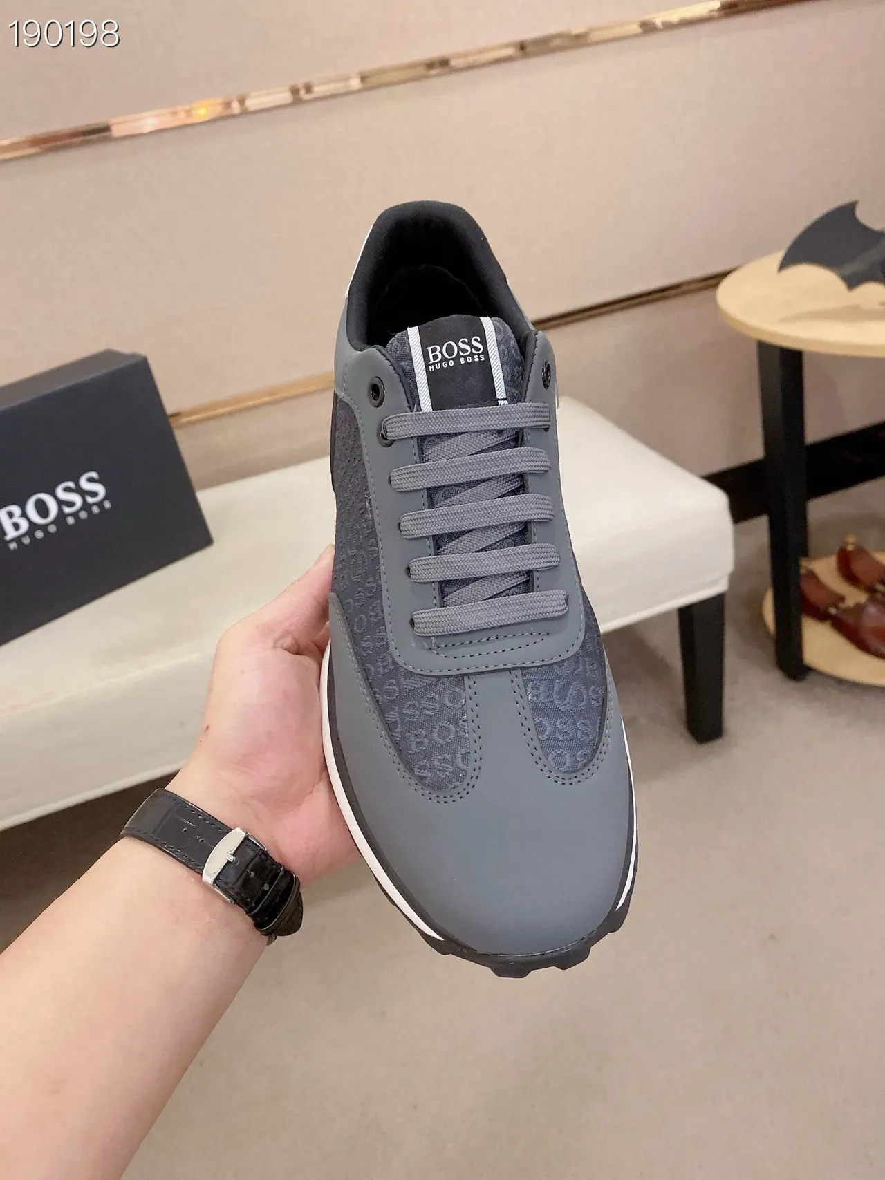 Hugo Boss Gris Blanc Monogrammées Construction Synthétique Multicouche Supérieure Lifestyle Sneakers 4