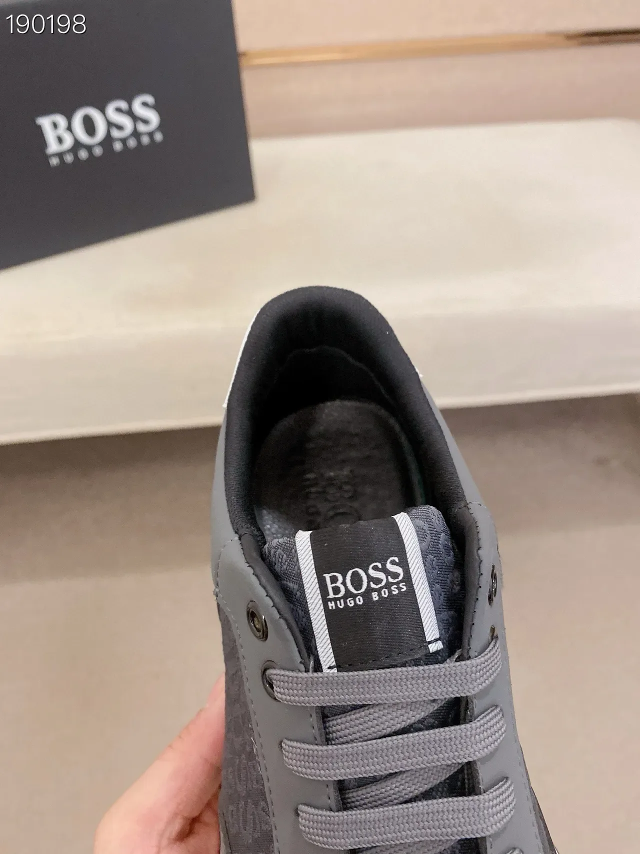 Hugo Boss Gris Blanc Monogrammées Construction Synthétique Multicouche Supérieure Lifestyle Sneakers 6
