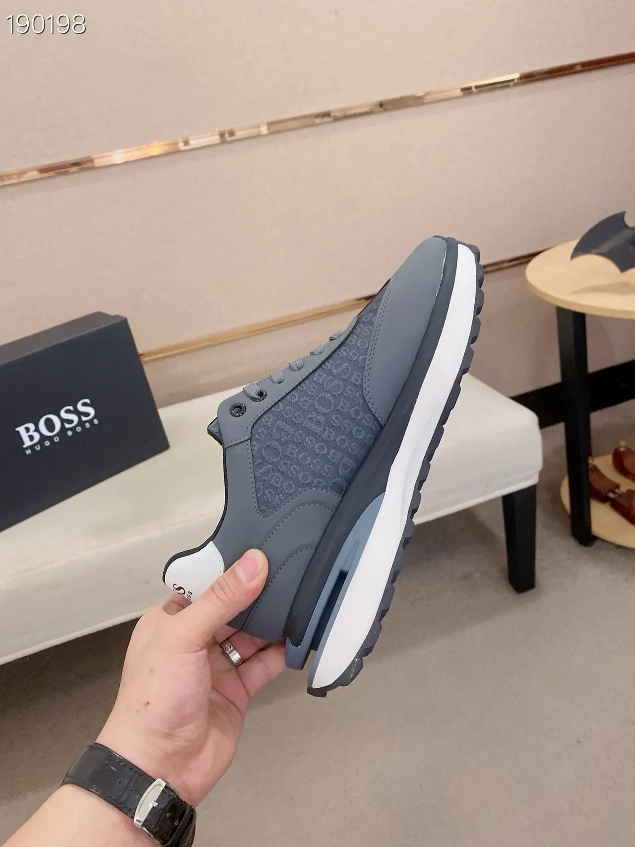 Hugo Boss Gris Blanc Monogrammées Construction Synthétique Multicouche Supérieure Lifestyle Sneakers 8
