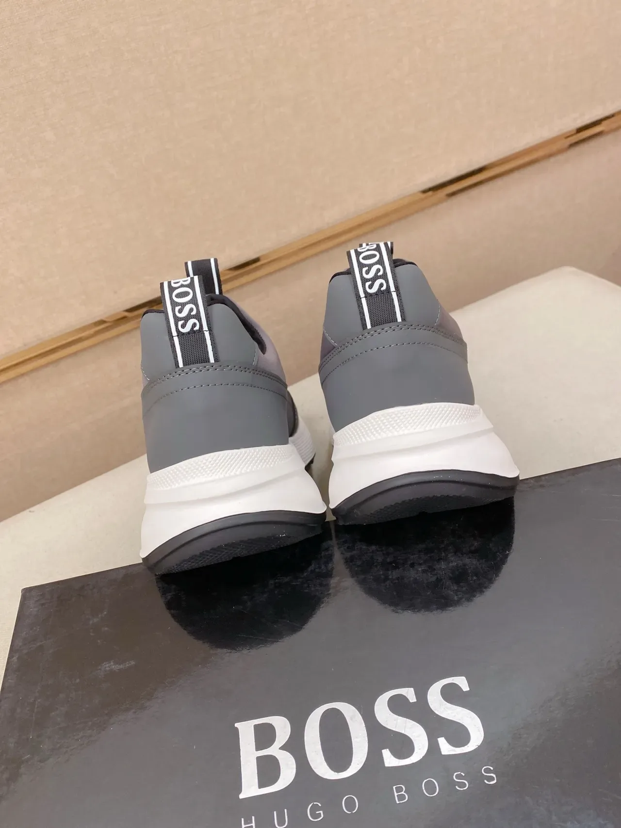 Hugo Boss Speed Trainer Gray and White Lifestyle Sneakers 3