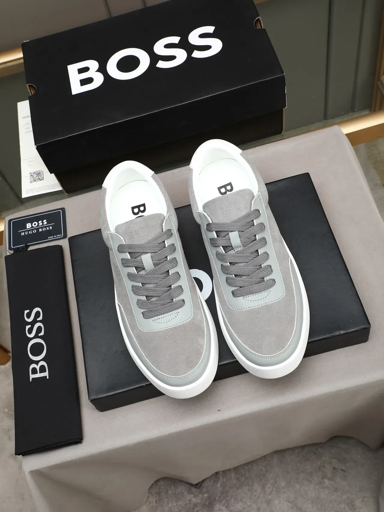 Hugo Boss Two-Tone Gray Suede Platform Lifestyle Sneaker 3