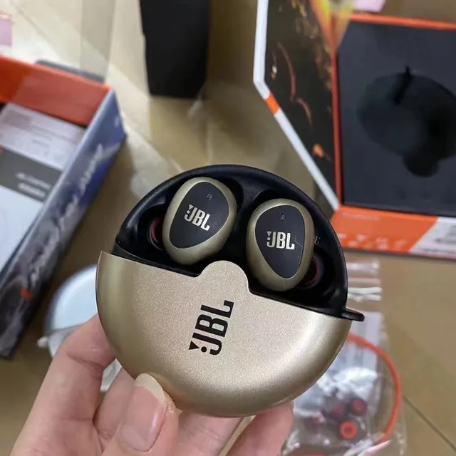 JBL C330TWS Silver Black Dual-Tone Metallic Finish Circular Charging Case TWS Earbuds 6