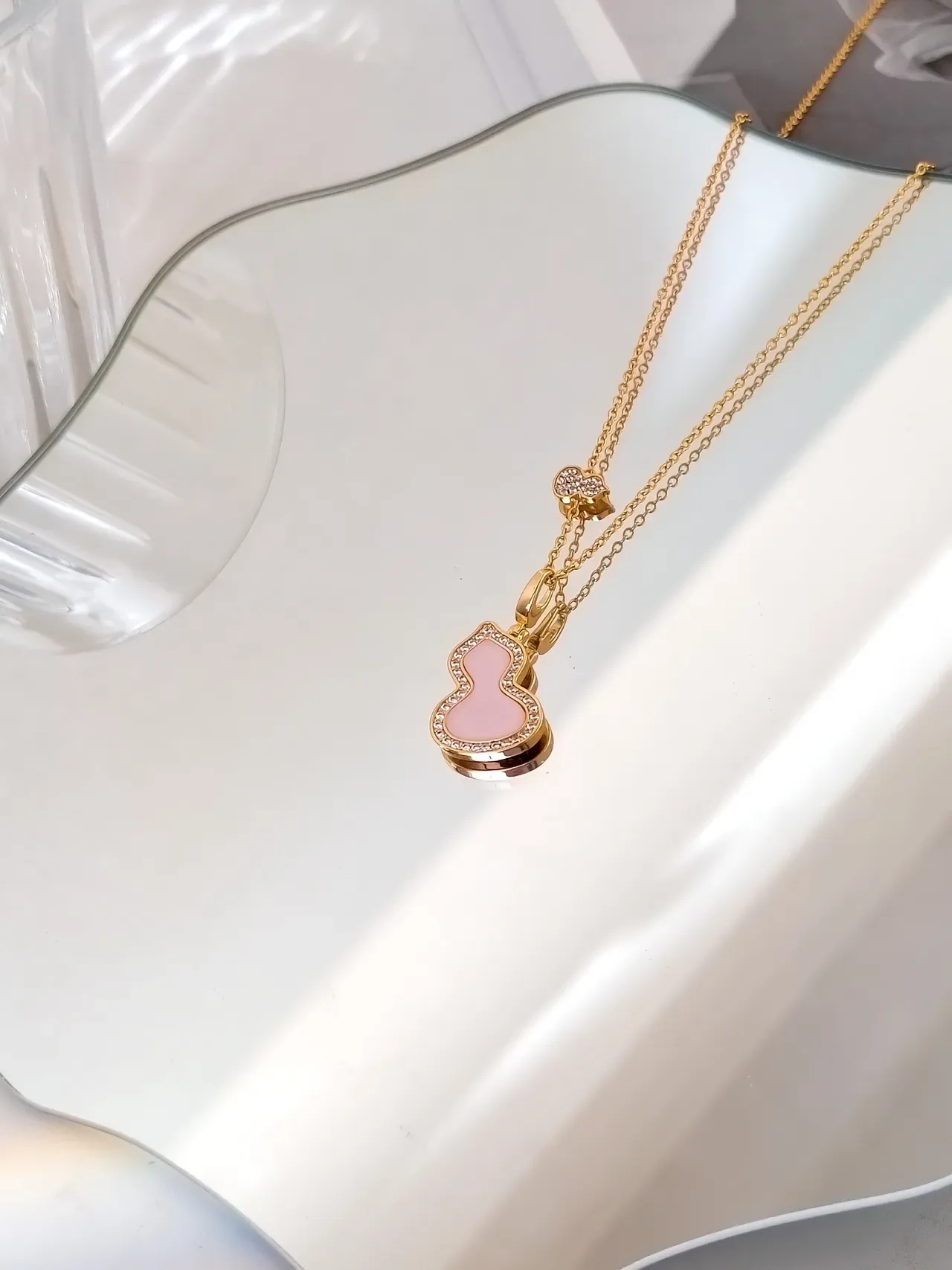 JIL SANDER Gourd-Shaped Pink Enamel Pavé Halo Necklace 7