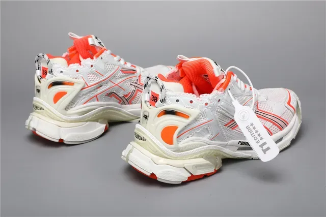 Kith Runner Beige/Orange Lifestyle Sneakers 3