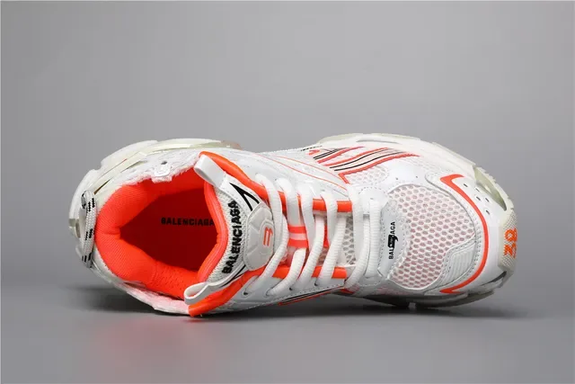 Kith Runner Beige/Orange Lifestyle Sneakers 7