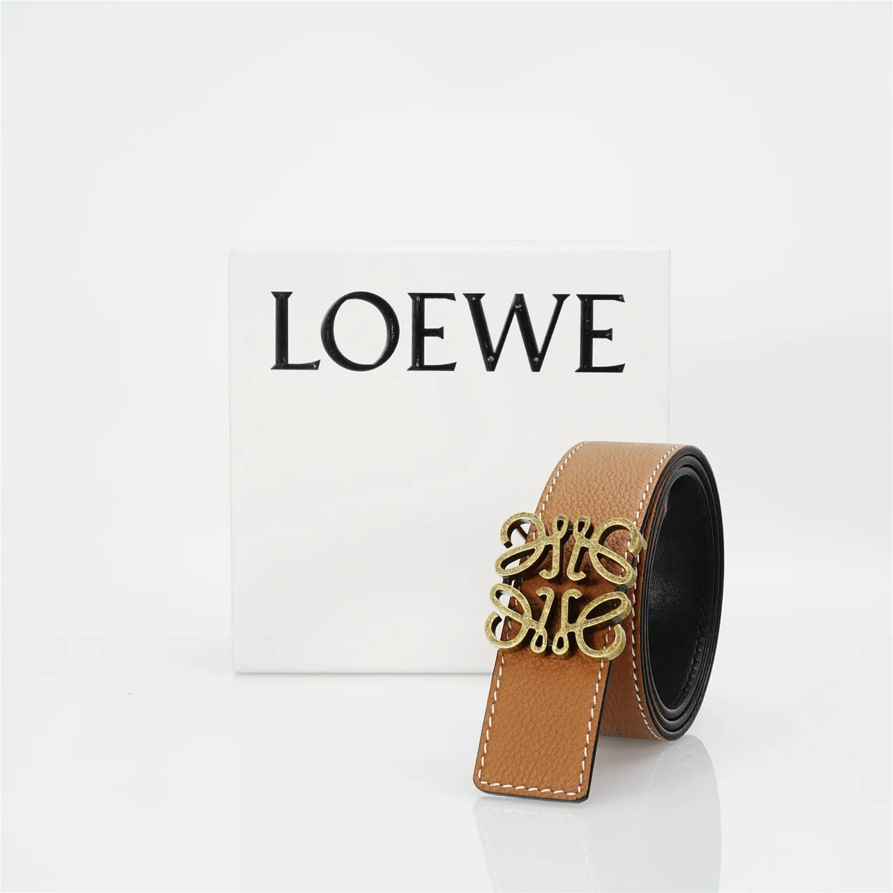 Loewe Anagram Belt Marron Beige Texturée Couture Blanche Contraste Cuir 5