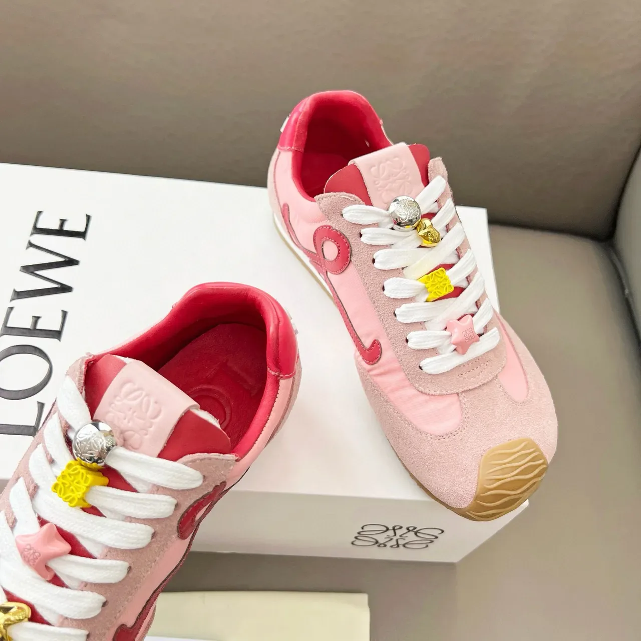 Loewe Flow Runner Chaussures Lifestyle Rose Logo Anagram 3