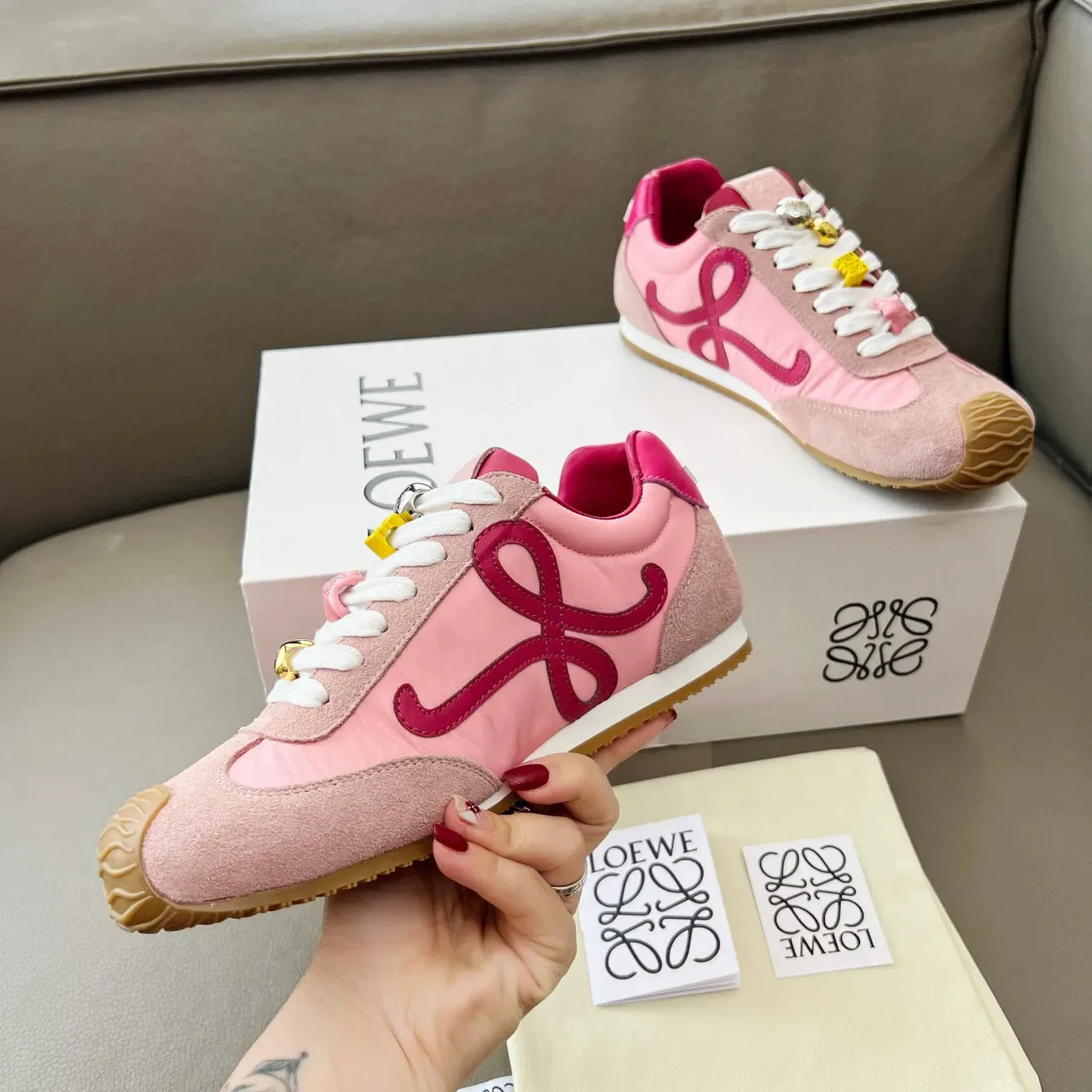 Loewe Flow Runner Chaussures Lifestyle Rose Logo Anagram 7