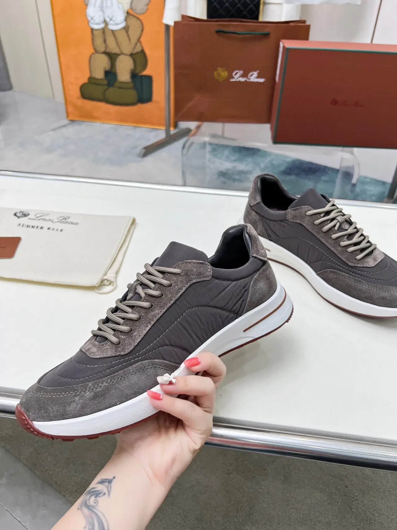 Loro Piana Chaussures lifestyle en daim gris et nylon 3