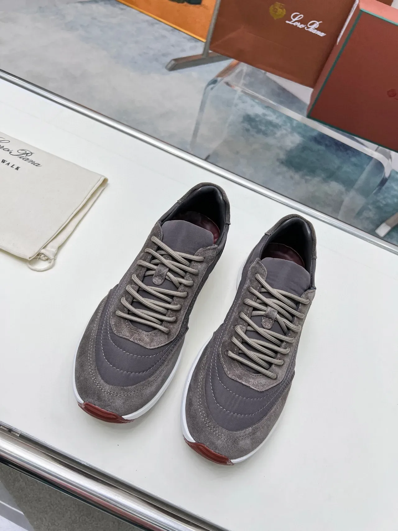 Loro Piana Chaussures lifestyle en daim gris et nylon 4