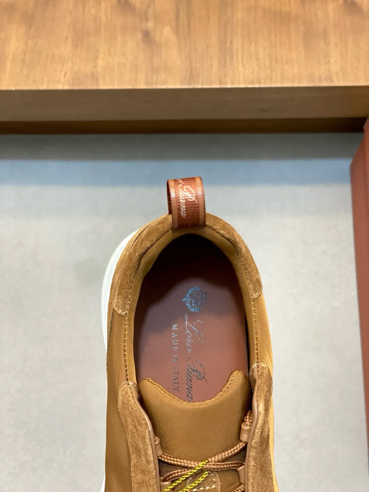 Loro Piana Chaussures Lifestyle en Suède et Textile de couleur Tan 7