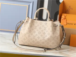 Louis Vuitton Beige Brown Monogram-Printed Chain-Strap Bucket Bag 17