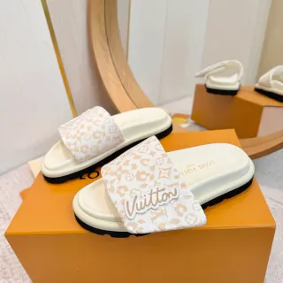 Louis Vuitton भूरा सफेद मोनोग्राम-प्रिंट पट्टी ऊंचा लोगो पैच स्लिपर्स
