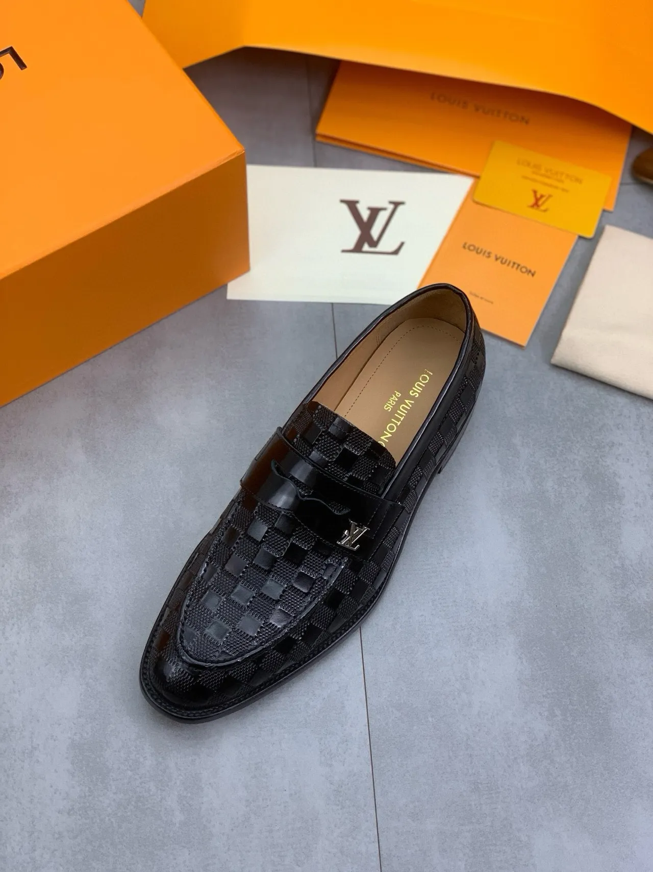 Louis Vuitton Noir Beige Tissé Monogramme Cuir Finition Patent Textura Moccasin 4