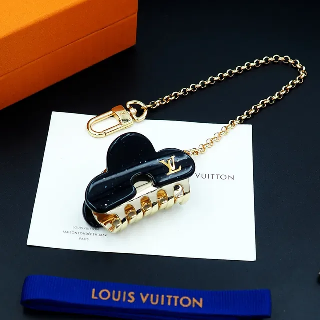 Louis Vuitton Black Gold Cloud-Shaped Resin-and-Metal Jewelry 12