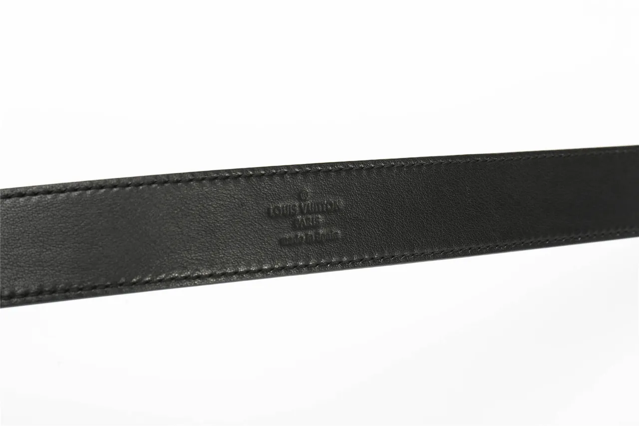 Louis Vuitton Black Gold Diagonal Epi-Grain Two-Tone LV Monogram Buckle Leather Belt 7