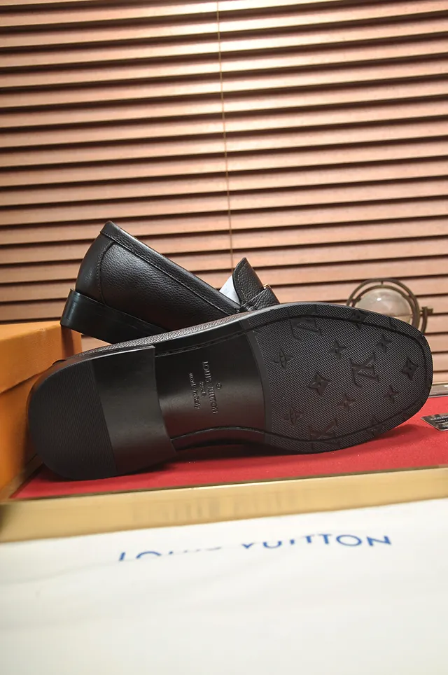 Louis Vuitton Black Gold Pebbled Leather Metal LV Logo Hardware Loafer 3