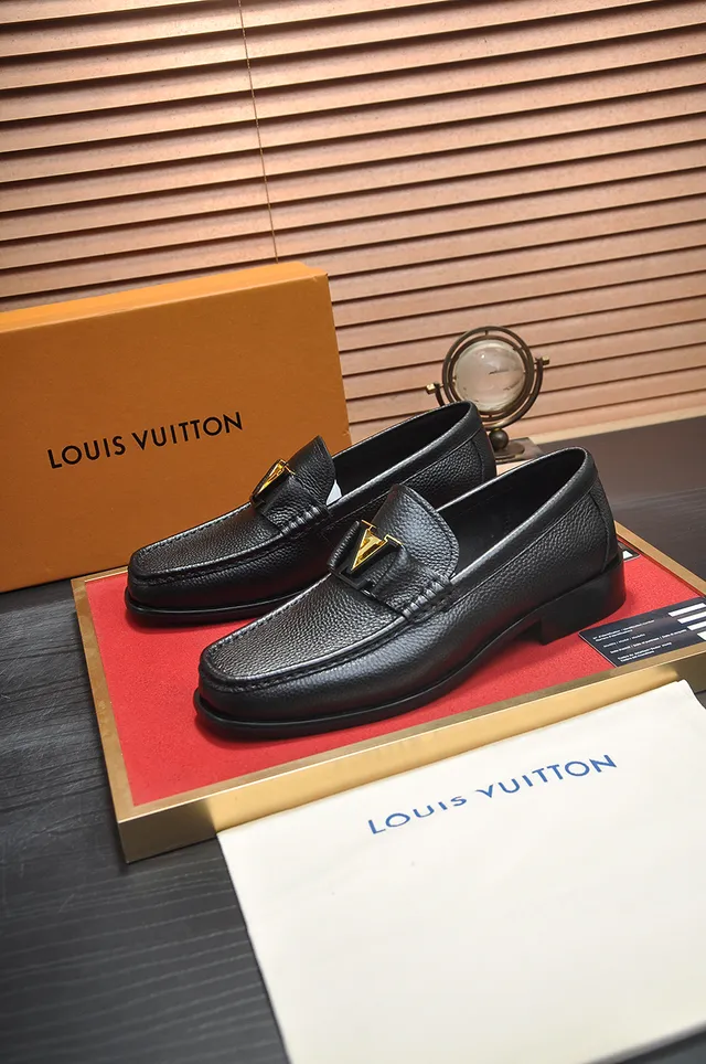 Louis Vuitton Black Gold Pebbled Leather Triangular Buckle Loafer 4