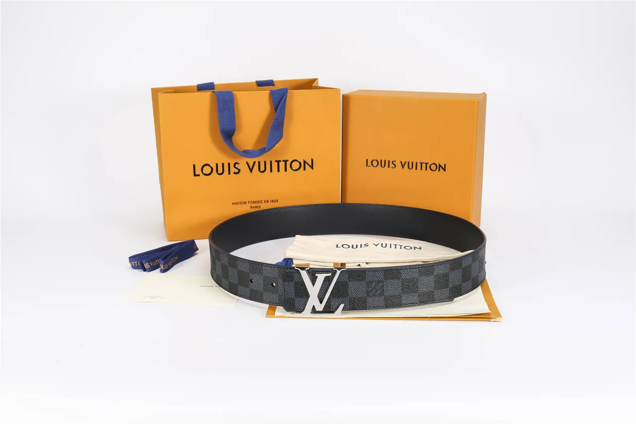 Louis Vuitton Black Gray Damier Graphite Check Pattern Polished Silver-Tone LV Monogram Buckle Leather Belt 2