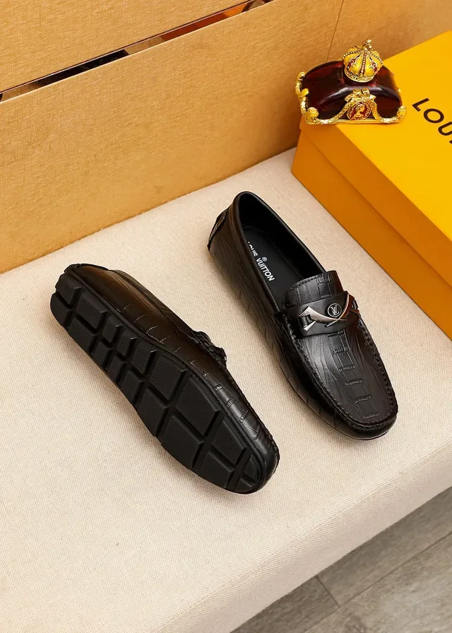 Louis Vuitton Black Silver Croc-Embossed Leather Horsebit Buckle Loafer 8
