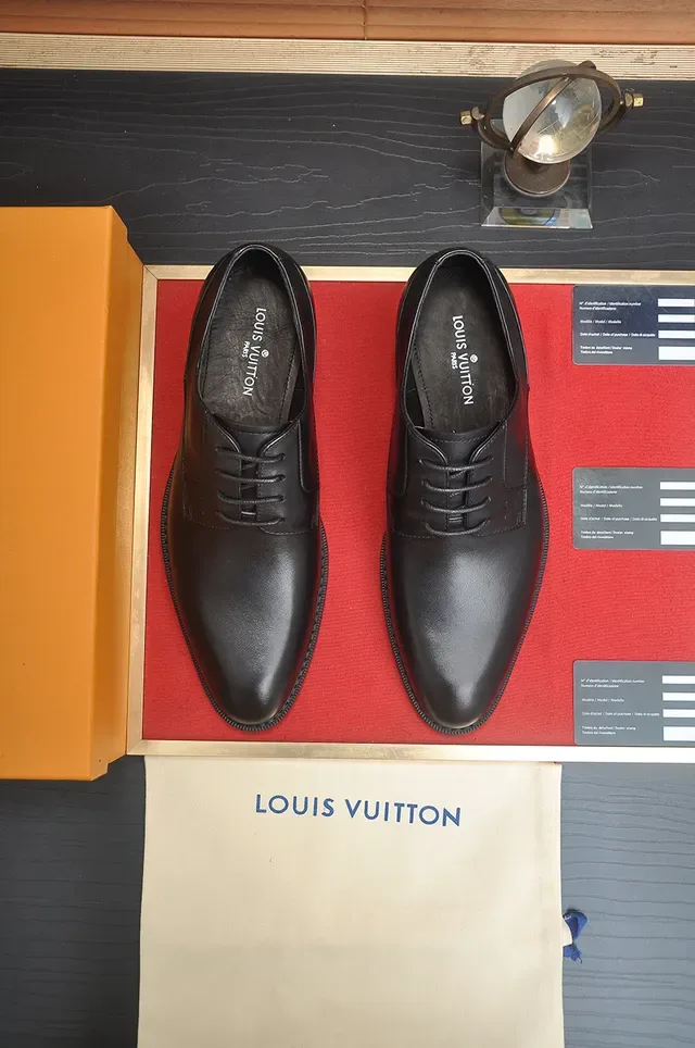 Louis Vuitton Black Smooth Leather Cap Toe Oxford Shoes 5