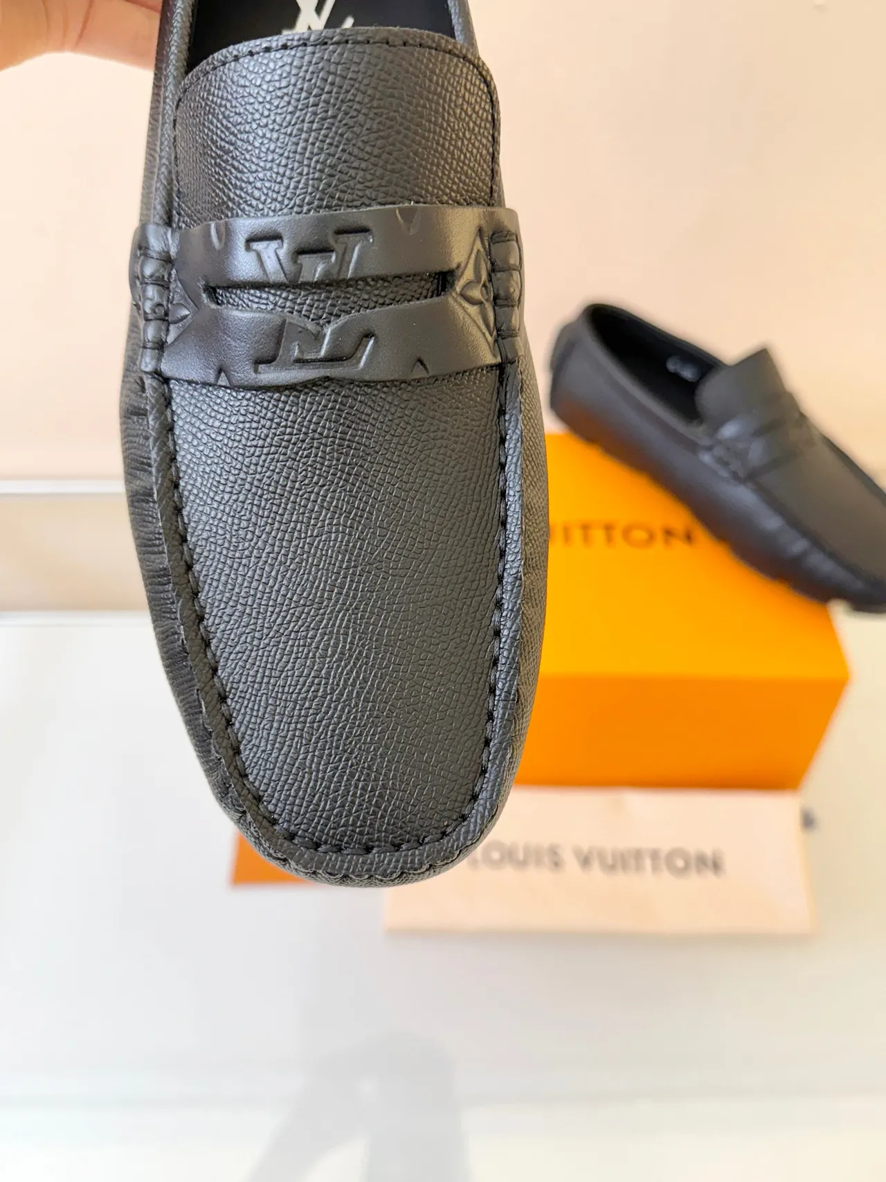 Louis Vuitton Black Textured Grained Leather Moc-Toe Stitching Loafer 3