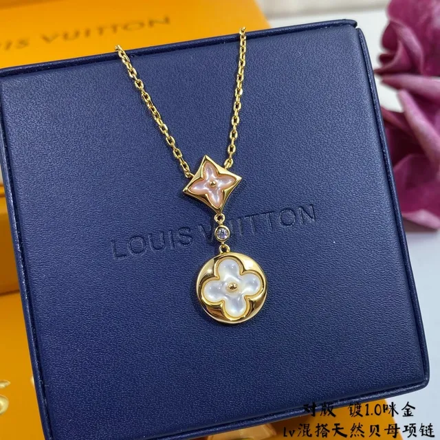 Louis Vuitton قلادة بلوسوم فلوورال لؤلؤ أمي 5